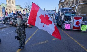08/02/22. Una protesta desde hace 10 días de los camioneros por las restricciones de la Covid-19 ha paralizado el centro de Ottawa en Canadá, a 8 de febrero de 2022.