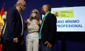 Yolanda Díaz pacta con los sindicatos subir el SMI a 1.000 euros