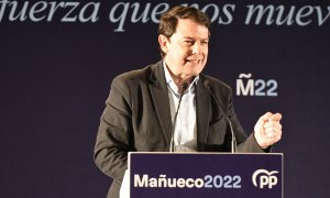 10/02/2022 El candidato del Partido Popular a la reelección como presidente de la Junta de Castilla y León, Alfonso Fernández Mañueco, durante un acto electoral del PP con motivo de las elecciones autonómicas en León