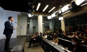 El secretario general del PP, Teodoro García Egea, en rueda de prensa en la sede de la formación en Madrid este jueves 17 de febrero de 2022.