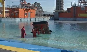 Una correcta equipación para aguantar la hipotermia salva vidas en caso de naufragio