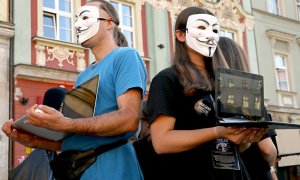 25/02/21. Seguidores de Anonymous con la máscara característica del grupo hacker. Imagen de archivo.