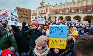 28/02/22. Protestas en Polonia contra la guerra entre Rusia y Ucrania en Cracovia a 27 de febrero de 2022.