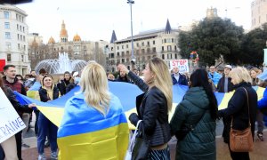 Concentració contra la guerra de dijous passat a Barcelona, protagonitzada sobretot per ucraïnesos.