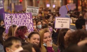 Miles de mujeres salen a la calle en toda España para reivindicar la igualdad por el 8M