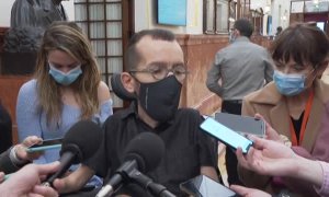 Echenique dice que la polémica sobre las armas está "zanjada" aunque la formación mantiene la misma posición