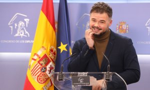 El portavoz parlamentario de ERC en el Congreso, Gabriel Rufián ofrece una rueda de prensa antes de participar en la Junta de Portavoces en el Congreso de los Diputados. E.P./Marta Fernández