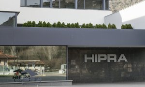 Entrada de la sede de Hipra, a 4 de enero de 2022, en Amer, Girona.