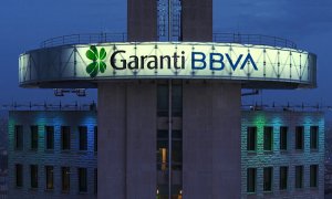 Detalle de la sede del banco Garanti en Estambul.
