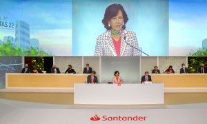 La presidenta del Banco Santander, Ana Botín, durante su intervención en la junta de accionistas de la entidad. EFE/Banco Santander/Javier Vazquez