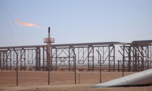 Una vista de la planta de tratamiento de gas de Krechba, a unos 1.200 km (746 millas) al sur de Argel.