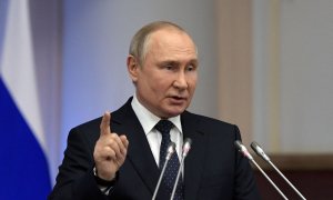 El presidente ruso, Vladimir Putin, pronuncia un discurso en San Petersburgo, Rusia, el 27 de abril de 2022.