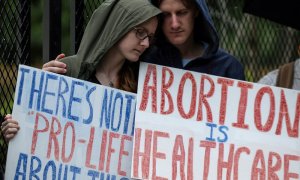 Protesta contra la posible revocación del aborto en Washington.