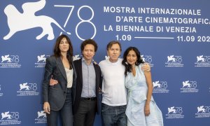 26/05/2022 Charlotte Gainsbourg, el cineasta Michel Franco, Tim Roth e Iazua Larios, en el Festival de Venecia.