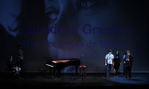 El poeta Luis García Montero participa en el acto de entrega del título de Hija Predilecta de Madrid a Almudena Grandes, en el Teatro Español, a 13 de junio de 2022, en Madrid (España)