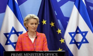 La presidenta de la Comisión Europea, Urseula Von der Leyen, tras su encuentro con el primer ministro de Israel, Naftali Bennett, en Jerusalén. — AMIR COHEN / POOL / EFE/EPA