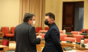 15/03/2022. El portavoz del PNV en el Congreso, Aitor Esteban, y el portavoz parlamentario de ERC, Gabriel Rufián, en una junta de portavoces. Marta Fernández / Europa Press