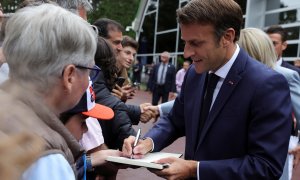 19/06/2022 El candidato francés, Emmanuel Macron, atiende a sus seguidores en la segunda vuelta de las elecciones presidenciales