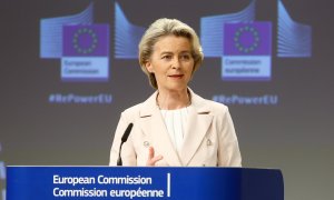20/07/2022-La presidenta de la Comisión Europea, Ursula von der Leyen, asiste a una rueda de prensa sobre el paquete "Ahorrar gas para un invierno seguro" en la Comisión Europea en Bruselas, Bélgica, el 20 de julio de 2022.