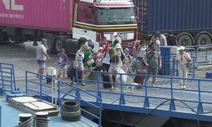 Los refugiados ucranianos sufren lo peor de la ola de calor tratando de cruzar la frontera