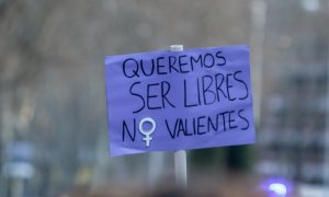 02/08/2022 Una pancarta en una manifestación por el 8M, Día Internacional de la Mujer, desde la plaza de Atocha hasta la de Colón, a 8 de marzo de 2022, en Madrid
