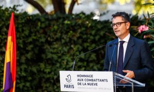El Ministro de la Presidencia de España, Félix Bolaños, pronuncia un discurso durante el 78º aniversario de la Liberación de París en el Jardin des Combattants de la Nueve, París, Francia, 24 de agosto de 2022