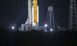 29/8/22 El cohete SLS con la cápsula Orión en el Centro Espacial Kennedy, preparado para ser lanzado, en Florida (EEUU), a 29 de agosto de 2022.