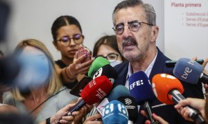 29/08/2022-El secretario autonómico de Seguridad y Emergencias, José María Ángel, responde a los medios a su llegada a una reunión para abordar la situación actual de los festejos de 'bous al carrer’, a 29 de agosto de 2022, en Valencia, Comunidad Valenci