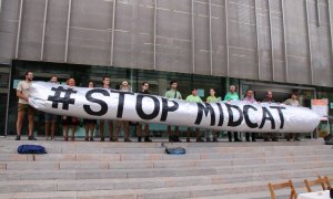 08/09/2022 - Activistes de la plataforma Resposta al MidCat a Girona.