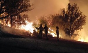 Cantabria registra un incendio activo en Valderrible y otro controlado en Bárcena de Pié de Concha