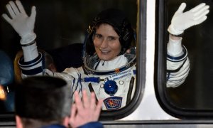 La astronauta Samantha Cristoforetti antes de una de sus incorporaciones a la Estación Espacial Internacional en noviembre de 2014.