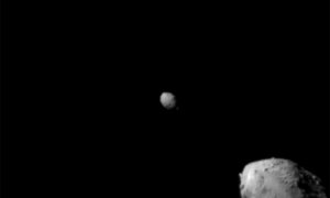 Última imagen del asteroide Dimorphos rotando alrededor del asteroide Didymos, a 26 de septiembre de 2022.