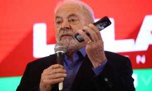 27/9/22 El candidato presidencial Lula da Silva durante un encuentro con altos representantes del deporte en San Pablo, a 27 de septiembre de 2022.