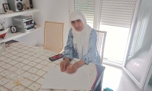 Smahia Benjafel, temporera marroquí en Huelva, de 57 años, enferma de cáncer terminal que no puede cobrar su prestación por incapacidad.