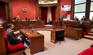 05/10/22 - Una imatge de la primera sessió del judici a l'antiga Mesa del Parlament, celebrat al TSJC.