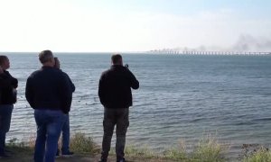 Una fuerte explosión daña el puente de Kerch que une Rusia con Crimea