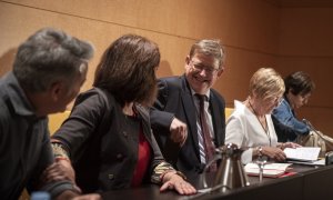 El president de la Generalitat y secretario general del PSPV, Ximo Puig, durante una reunión del Grupo Socialista en las Corts