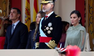 El presidente del Gobierno, Pedro Sánchez; la Infanta Sofía; el rey Felipe VI y la Reina Letizia, durante los actos del 12 de octubre en Madrid.