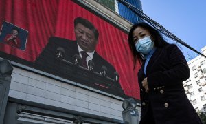 16/10/2022 Una pantalla gigante en la ciudad de Yan’an muestra al presidente Xi Jinping en la inaguración del Congreso Nacional del Partido Comunista Chino