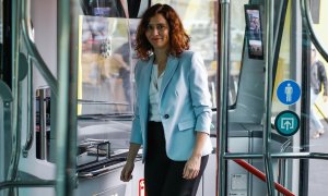 La presidenta de la Comunidad de Madrid, Isabel Díaz Ayuso, durante la presentación del Bus de Uso Prioritario (BUP), este martes en Madrid.