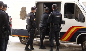 27-10-22 Varios agentes en la Policía Nacional en Palma.