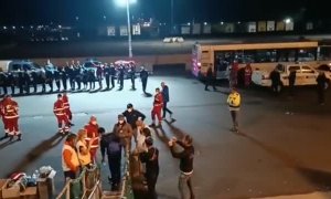 Desembarcan en Italia los migrantes de los tres barcos que llevaban días en puerto