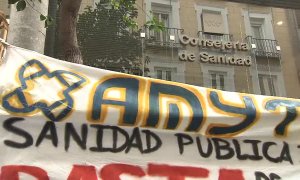 Médicos en Madrid se concentran ante la Consejería de Sanidad