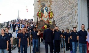 Memorialistas exigen que se ilegalice a la Hermandad franquista del Alcázar de Toledo