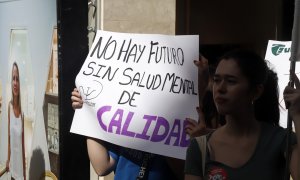 Aumentan los intentos de suicidio de menores en España: la mujer adolescente, el perfil más repetido