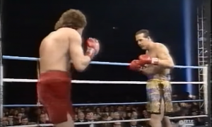 Un instante del combate entre Mickey Rourke y Terry Jesmer en el año 1992 en Oviedo