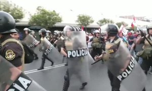 Miles de peruanos exigen en manifestación la libertad de Pedro Castillo