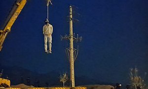 Imagen difundida por la agencia iraní Mizan de la ejecución pública de Majid Reza Rahnavard. A pesar de la dureza de la fotografía, hemos decidido publicarla para denunciar la represión contra los manifestantes y las violaciones de derechos humanos de las