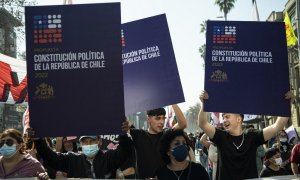 Imagen de agosto de 2022 de una manifestación en apoyo a la nueva Constitución de Chile.
