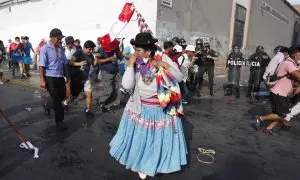 Las mujeres peruanas participan en la ‘toma de Lima’, una gran marcha nacional en la que exigen la renuncia de la presidenta Dina Boluarte y el cierre del Congreso, así como la convocatoria a elecciones generales para este año y a una asamblea constituyen